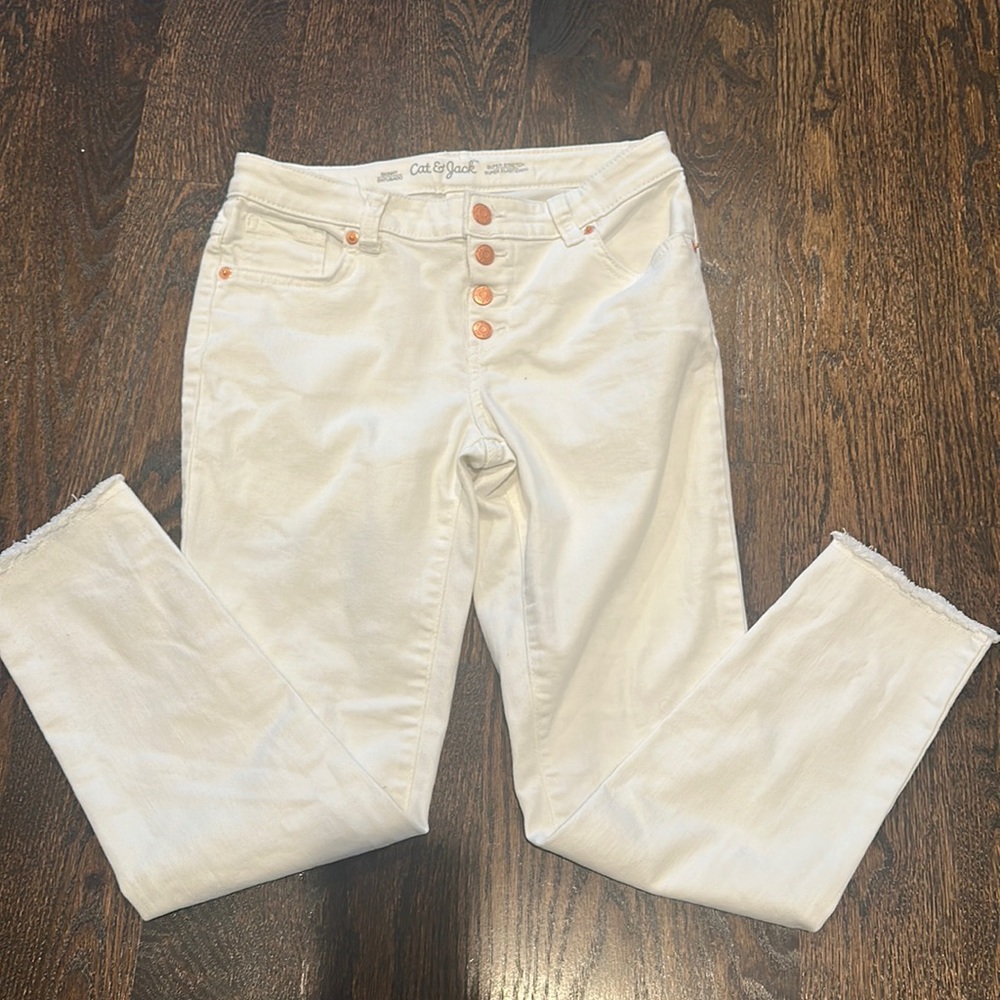 NWOT white Cat & Jack girls denim white skinny jeans.  Raw edge.  Size 14.